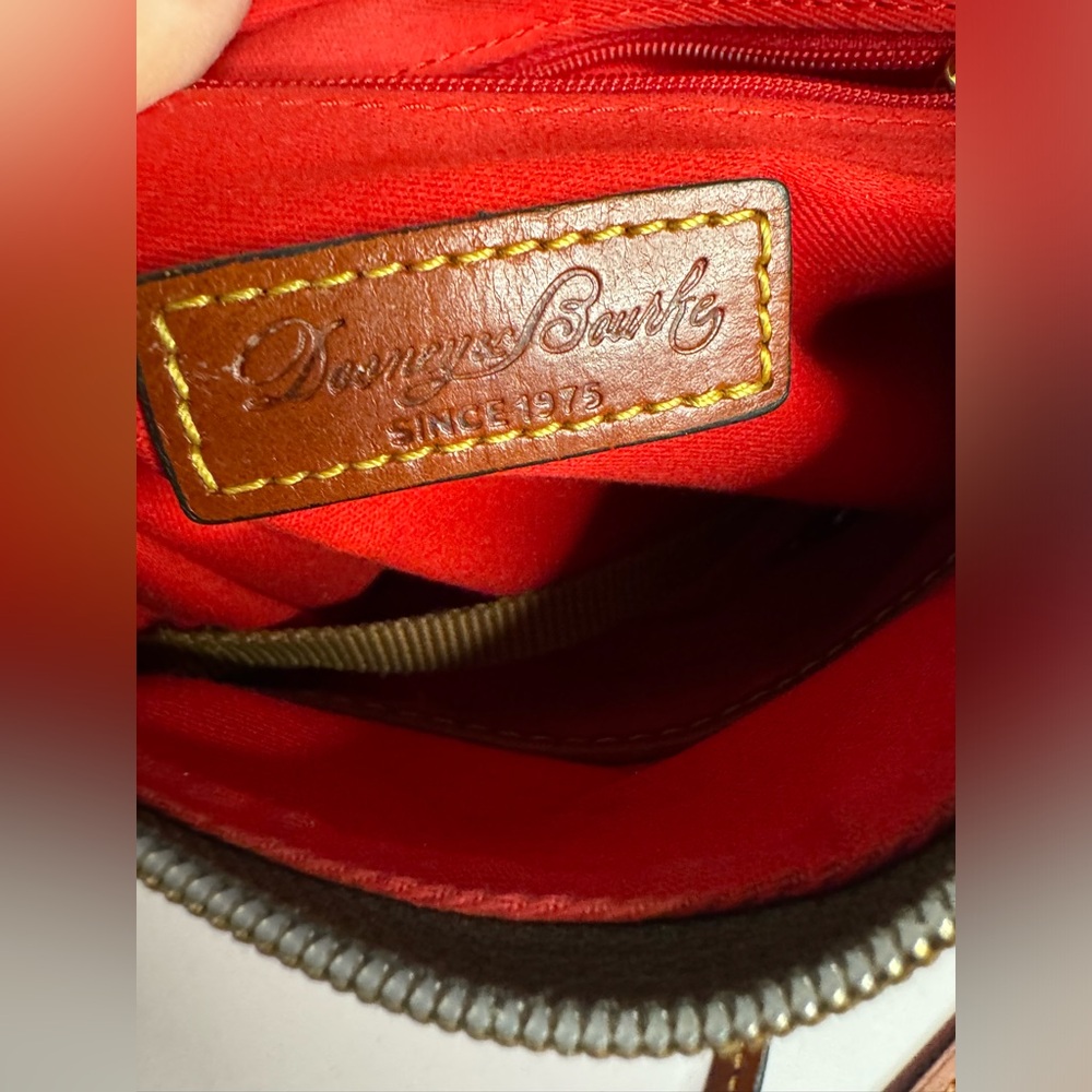 ☘️#123 Dooney & Bourke Small Red Nylon Crossbody Bag - Picture 11 of 17